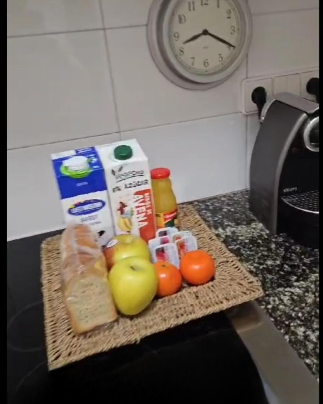 Acogedor Apartamento Girona Centroアパートメント エクステリア 写真